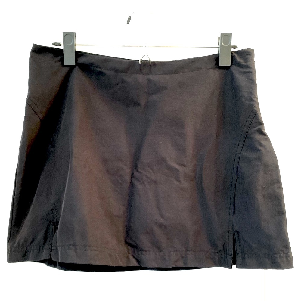 Magellan Outdoors Sporty Black Skort Size 6